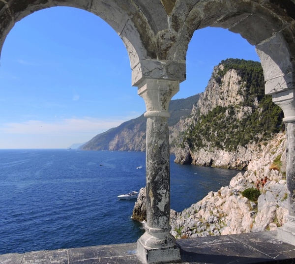 Best Beaches in Palmaria Island and Portovenere, Italy - NextStop-Italy