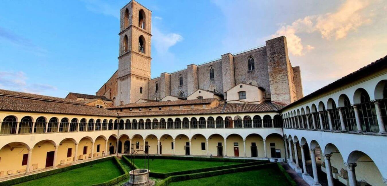 Inside the National Etruscan Museum - Perugia Virtual Walking Tour